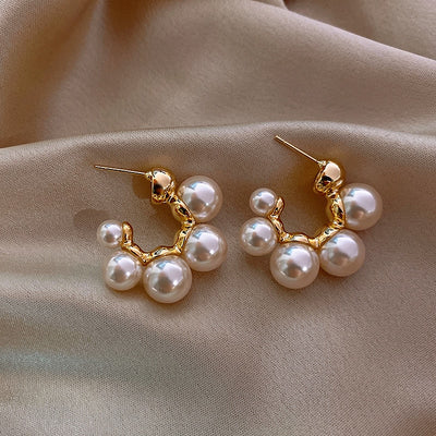 Pendientes Elegantes de Perlas en Oro