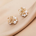 Aretes de Cristal Florales con Perlas en Oro